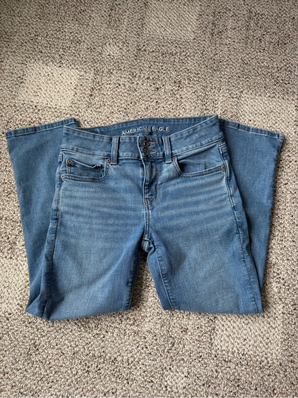 American Eagle Artist Crop Jeans Size 2 Regular Next Level Stretch Light Wash